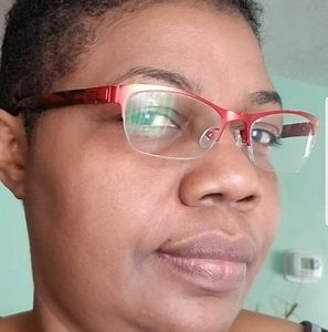 Meet your Posher, Suzanne